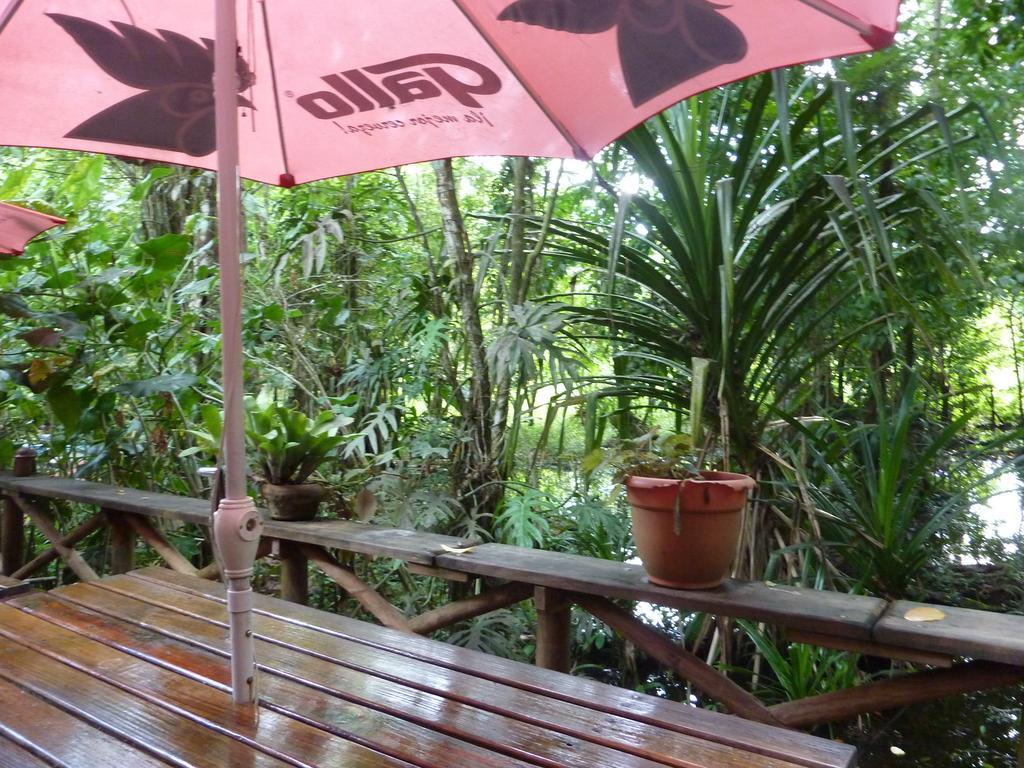 Hotel Casa Perico Río Dulce Exterior photo