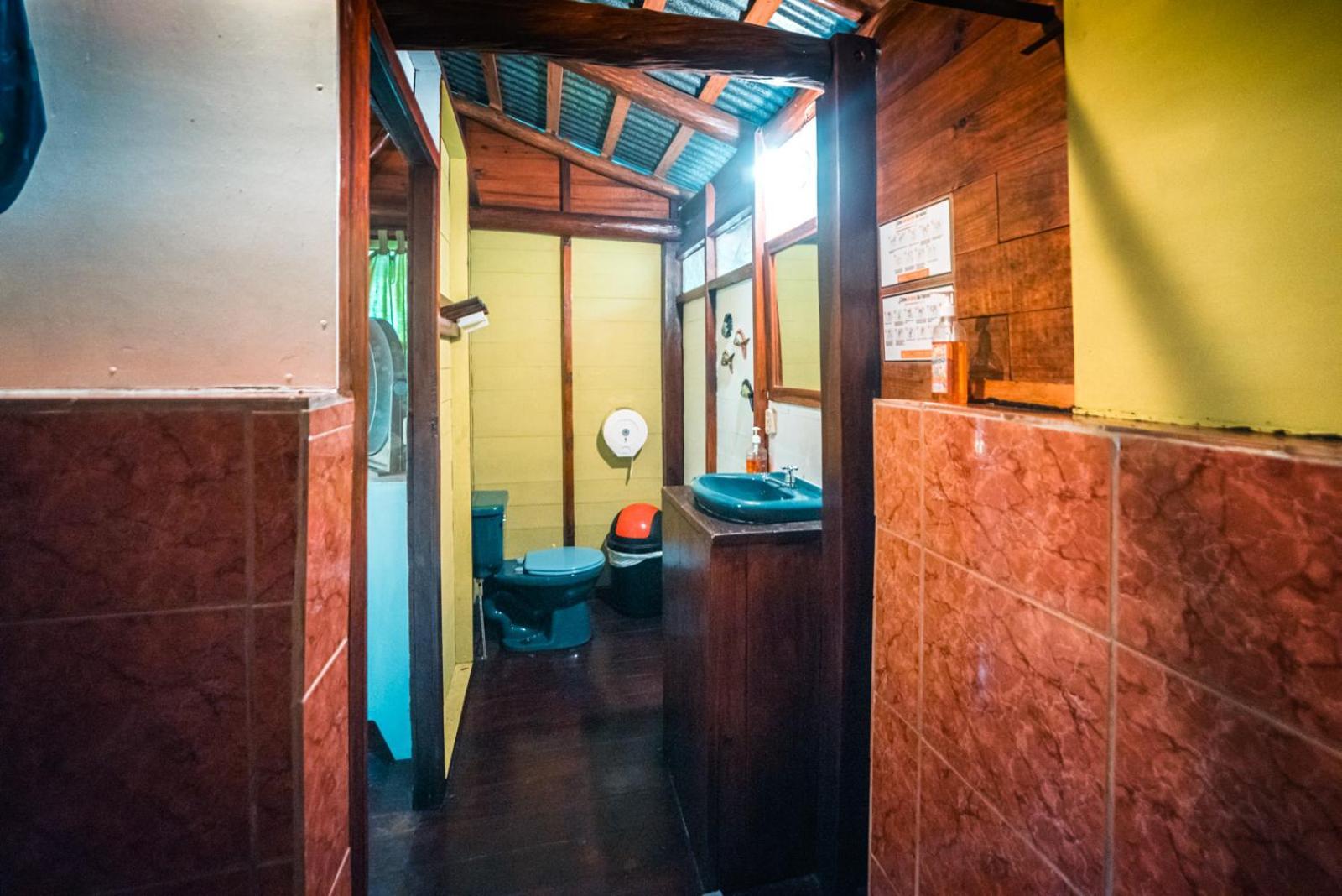 Hotel Casa Perico Río Dulce Exterior photo