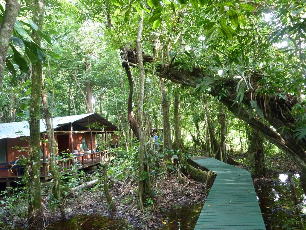 Hotel Casa Perico Río Dulce Exterior photo